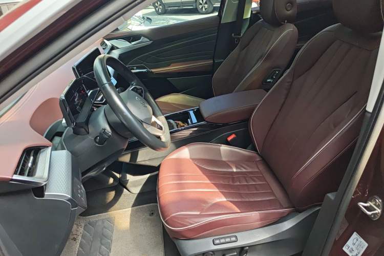 Used Volkswagen ID.6 X 2021 1st Edition ID. First Impression Edition Left Front Seat
