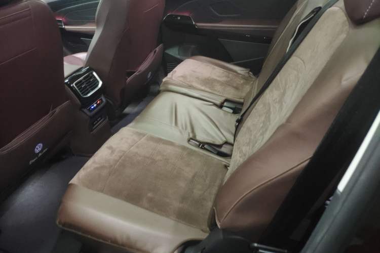 Used Volkswagen ID.6 X 2021 Pro Smart Long-Range Edition Left Rear Seat