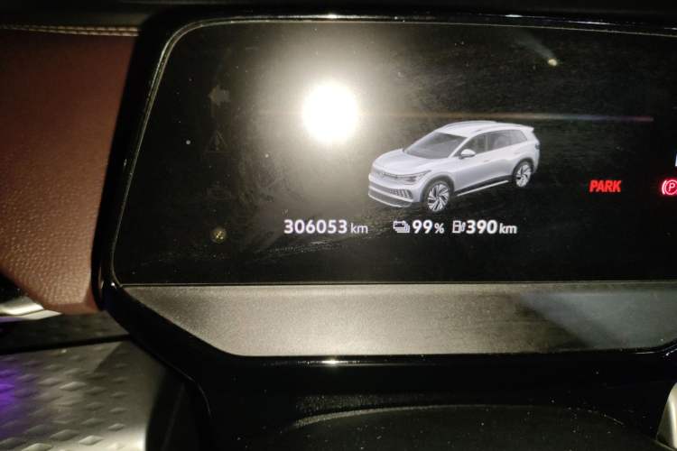 Used Volkswagen ID.6 X 2021 Pro Smart Long-Range Edition Odometer Close Up