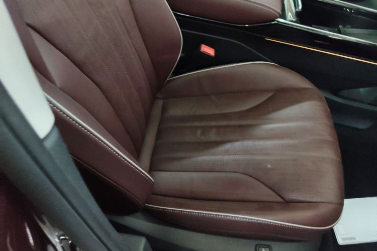 Used Volkswagen ID.6 X 2021 1st Edition ID. First Impression Edition Right Front Seat