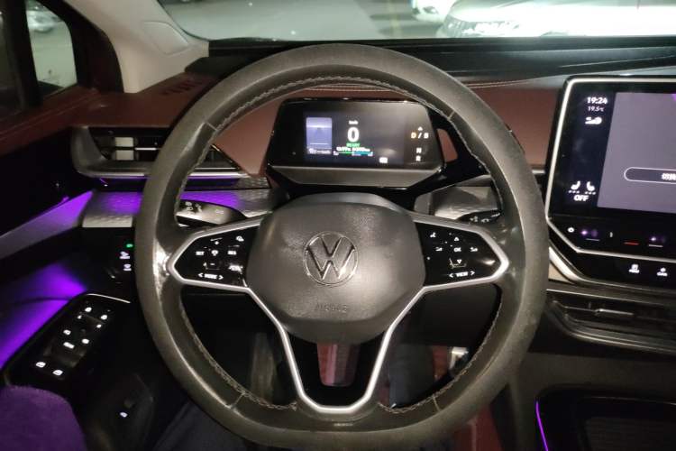 Used Volkswagen ID.6 X 2021 Pro Smart Long-Range Edition Steering Wheel