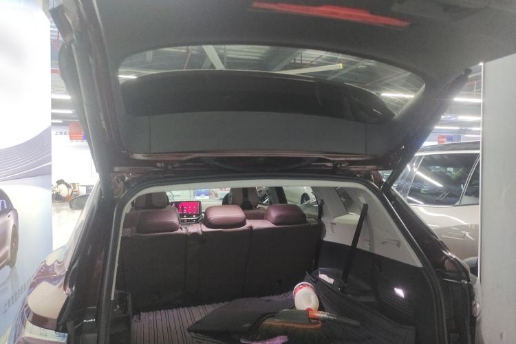Used Volkswagen ID.6 X 2021 Pro Smart Long-Range Edition Trunk