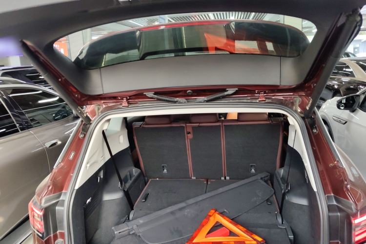 Used Volkswagen ID.6 X 2021 1st Edition ID. First Impression Edition Trunk