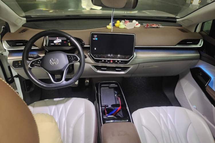 Used Volkswagen ID.6 X 2021 Pro Smart Long-Range Edition Center Console