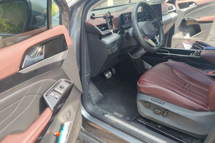 Used Volkswagen ID.6 X 2021 1st Edition ID. First Impression Edition Interior 3