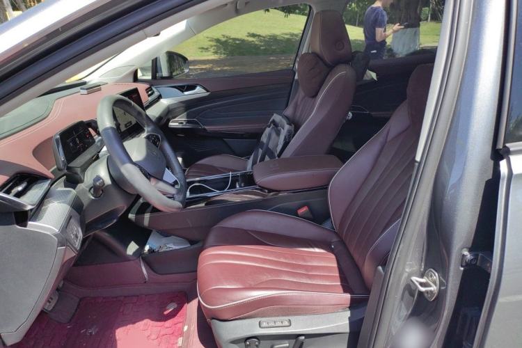 Used Volkswagen ID.6 X 2021 Pro Smart Long-Range Edition Left Front Seat