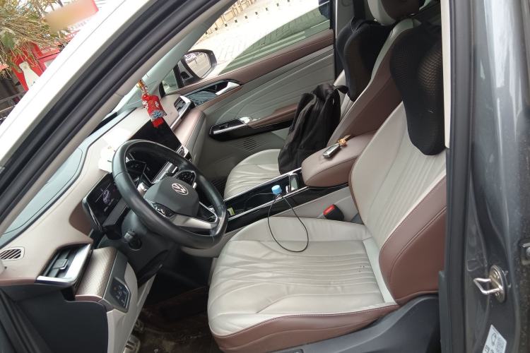 Used Volkswagen ID.6 X 2021 1st Edition ID. First Impression Edition Left Front Seat