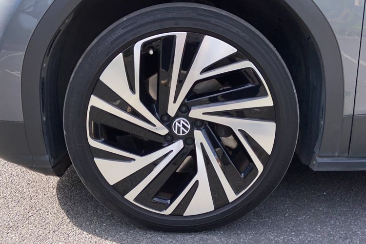 Used Volkswagen ID.6 X 2021 Prime Kinergy Four-Wheel Drive Edition Left Front Wheel Hub