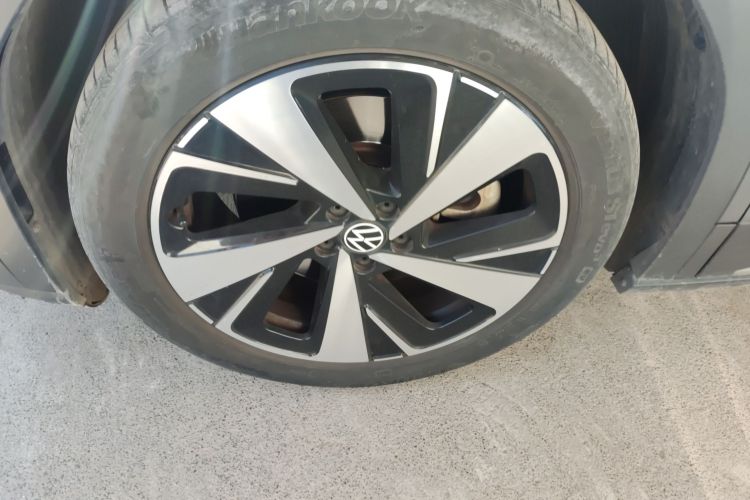 Used Volkswagen ID.6 X 2021 Pro Smart Long-Range Edition Left Front Wheel Hub