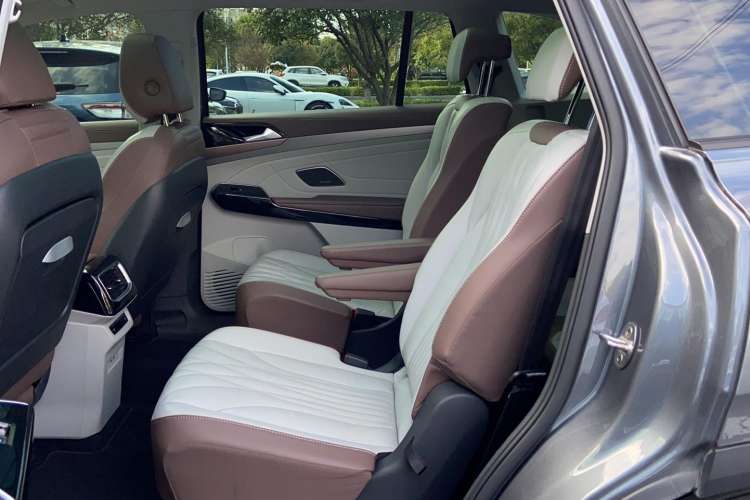 Used Volkswagen ID.6 X 2021 Prime Kinergy Four-Wheel Drive Edition Left Rear Seat