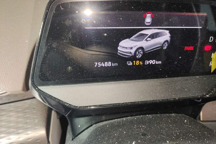 Used Volkswagen ID.6 X 2021 Pro Smart Long-Range Edition Odometer Close Up
