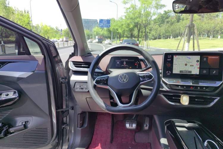 Used Volkswagen ID.6 X 2021 Pro Smart Long-Range Edition Steering Wheel