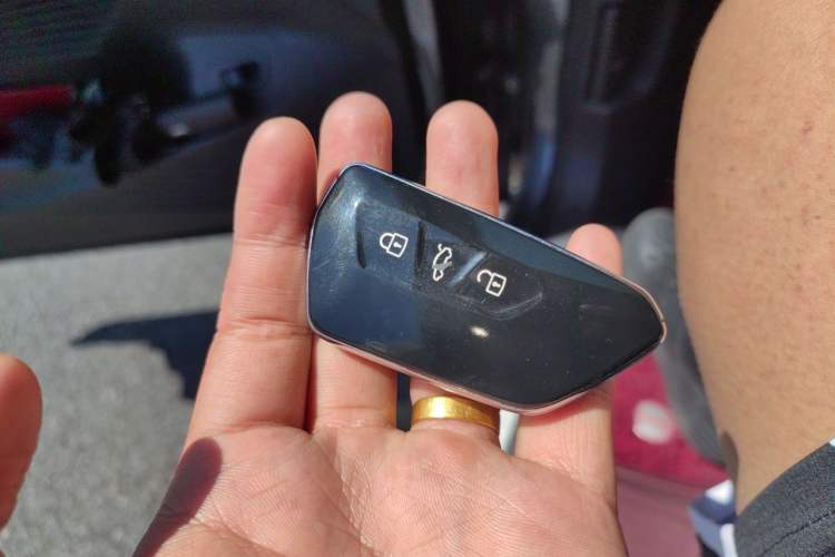 Used Volkswagen ID.6 X 2021 Pro Smart Long-Range Edition Vehicle Key