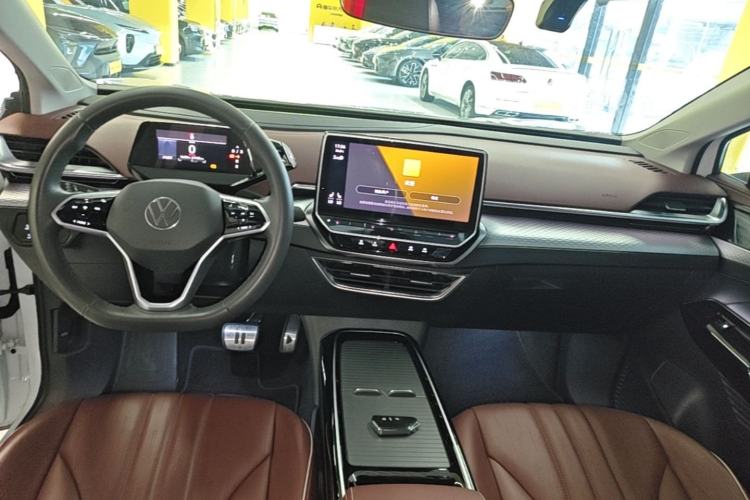 Used Volkswagen ID.6 X 2021 Pro Smart Long-Range Edition Center Console
