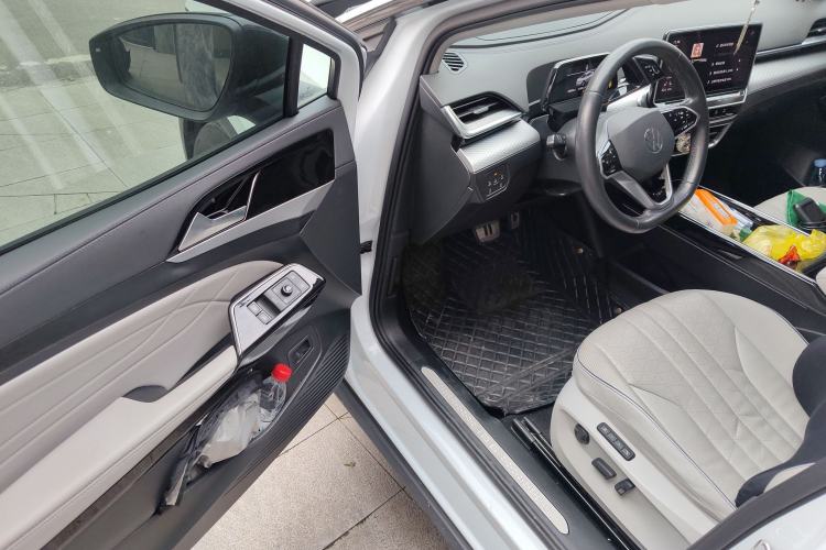 Used Volkswagen ID.6 X 2021 Pro Smart Long-Range Edition Driver Seat