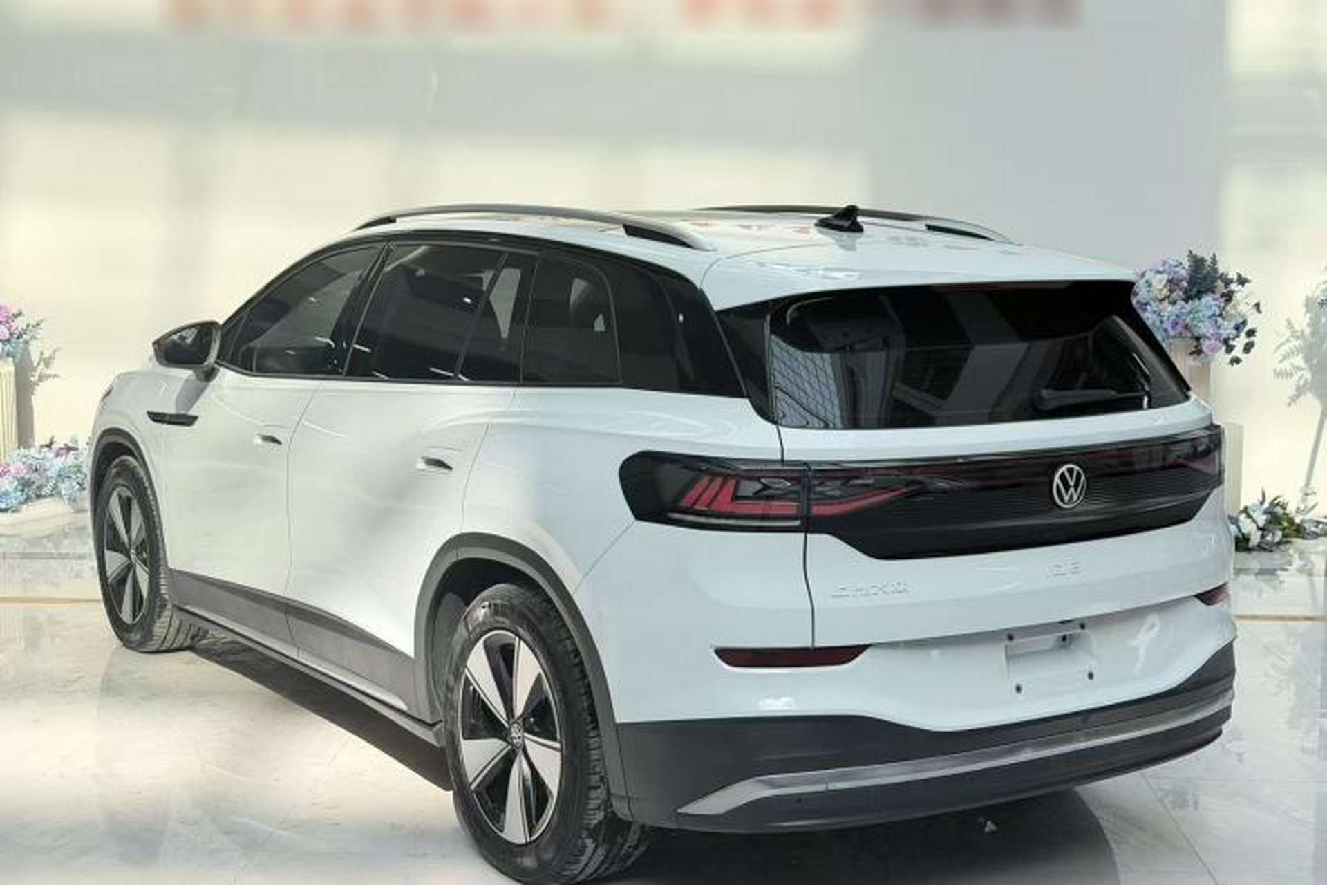 Used Volkswagen ID.6 X 2021 Pure Edition Exterior 3