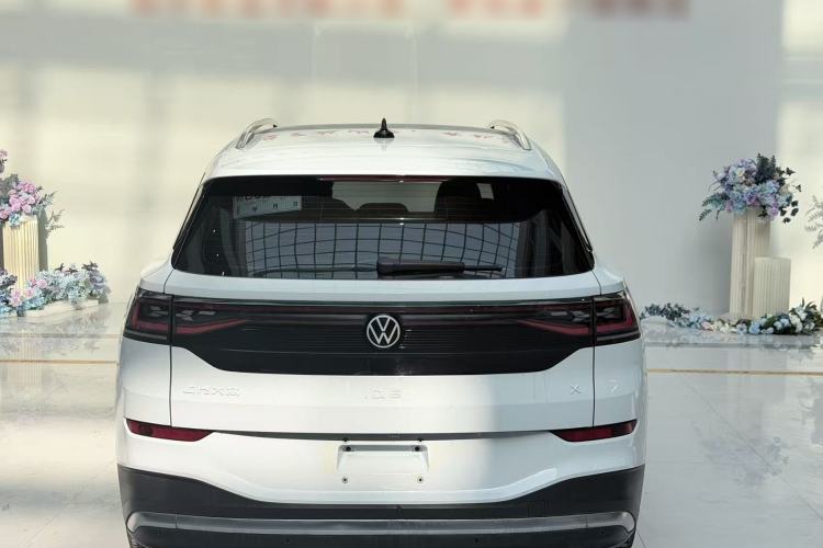 Used Volkswagen ID.6 X 2021 Pure Edition Exterior 4