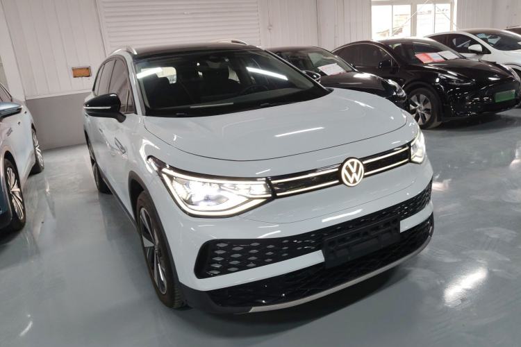 Used Volkswagen ID.6 X 2021 Revised Version Pure+ Long-Range Edition Front Right 45 Deg