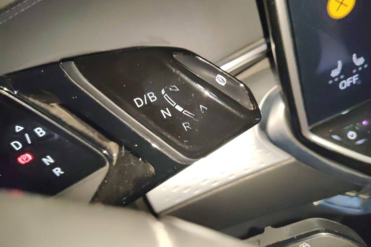 Used Volkswagen ID.6 X 2021 Pro Smart Long-Range Edition Gear Lever