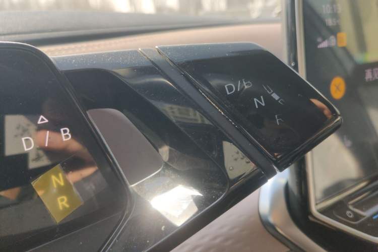 Used Volkswagen ID.6 X 2021 Pro Smart Long-Range Edition Gear Lever