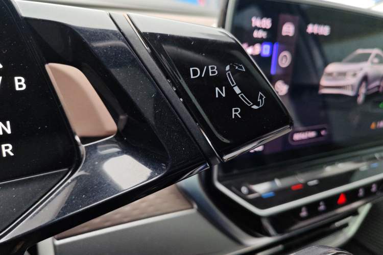 Used Volkswagen ID.6 X 2021 1st Edition ID. First Impression Edition Gear Lever