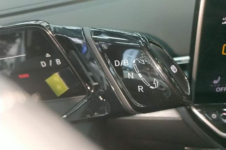 Used Volkswagen ID.6 X 2021 Pure Edition Gear Lever