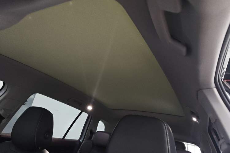 Used Volkswagen ID.6 X 2021 Pure Edition Headliner