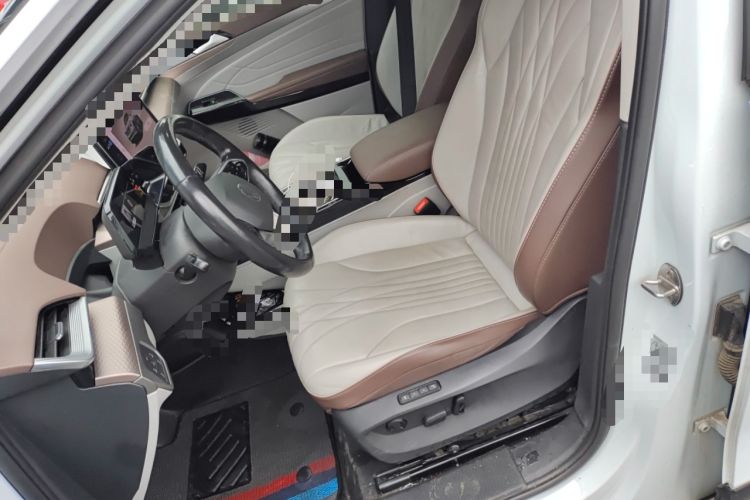 Used Volkswagen ID.6 X 2021 Pro Smart Long-Range Edition Left Front Seat