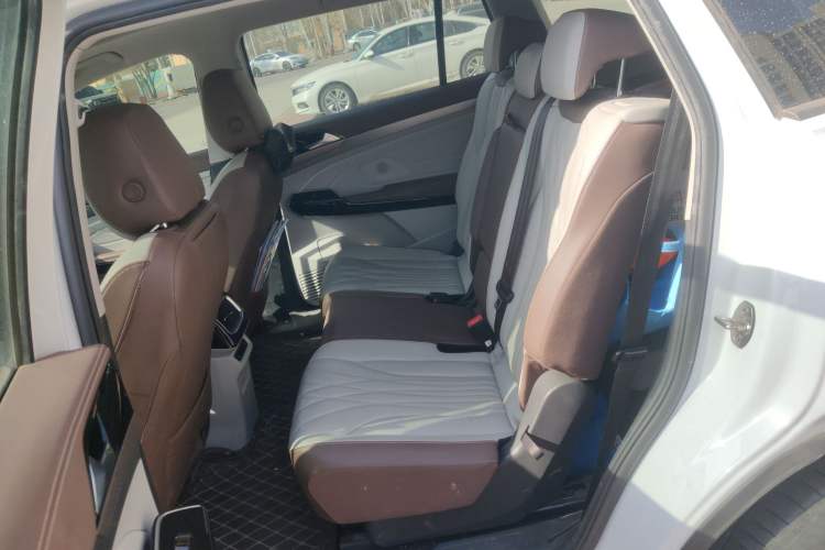 Used Volkswagen ID.6 X 2021 Pro Smart Long-Range Edition Left Rear Seat
