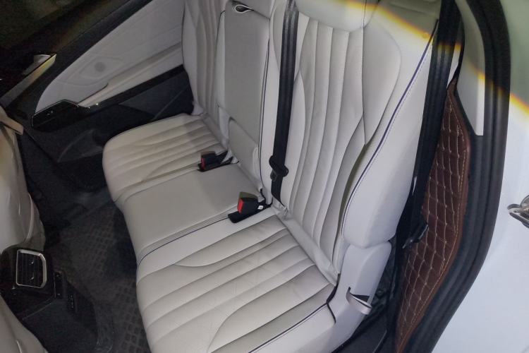 Used Volkswagen ID.6 X 2021 Pro Smart Long-Range Edition Left Rear Seat
