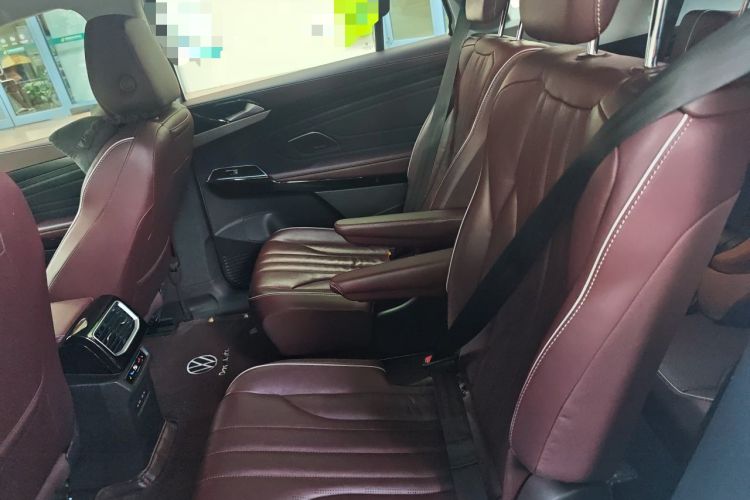 Used Volkswagen ID.6 X 2021 Prime Kinergy Four-Wheel Drive Edition Left Rear Seat