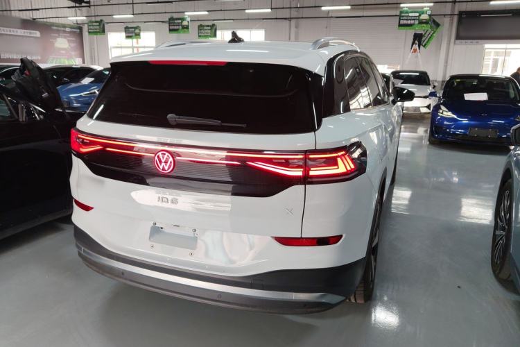 Used Volkswagen ID.6 X 2021 Revised Version Pure+ Long-Range Edition Rear Right 45 Deg