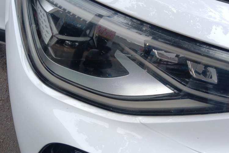 Used Volkswagen ID.6 X 2021 Pro Smart Long-Range Edition Right Front Headlight
