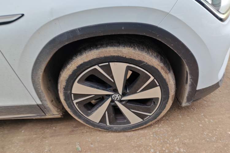 Used Volkswagen ID.6 X 2021 1st Edition ID. First Impression Edition Right Front Wheel Hub
