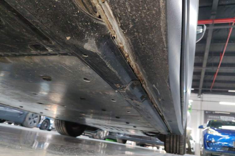 Used Volkswagen ID.6 X 2021 Revised Version Pure+ Long-Range Edition Right Side Sill