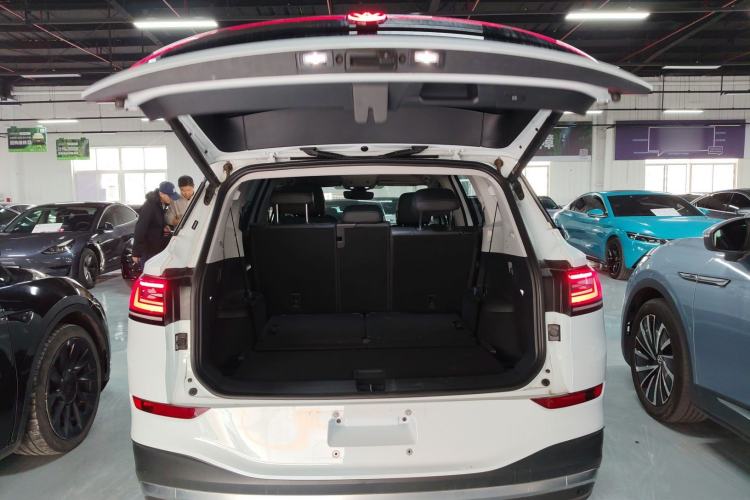 Used Volkswagen ID.6 X 2021 Revised Version Pure+ Long-Range Edition Trunk