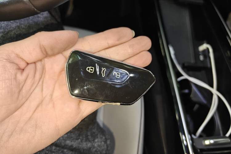 Used Volkswagen ID.6 X 2021 Pro Smart Long-Range Edition Vehicle Key