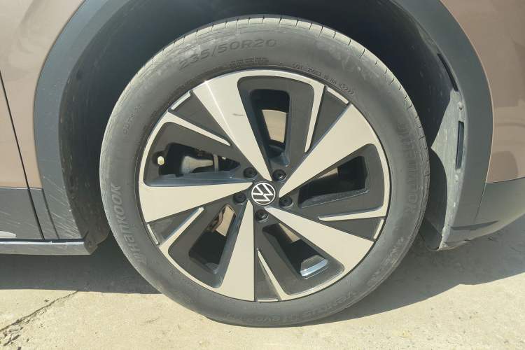 Used Volkswagen ID.6 X 2021 1st Edition ID. First Impression Edition Right Front Wheel Hub