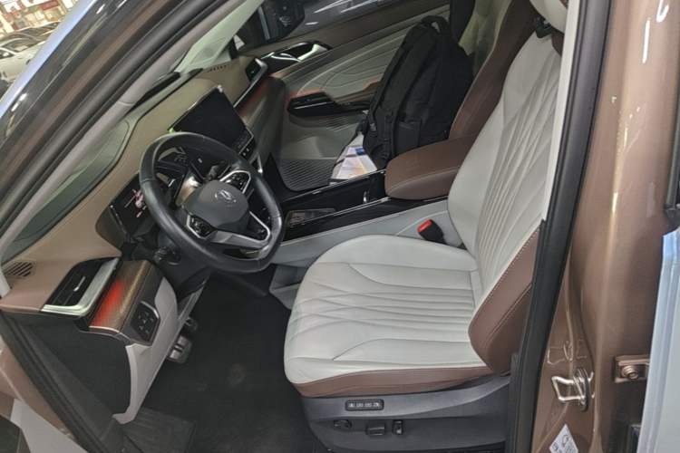Used Volkswagen ID.6 X 2022 Intelligent Long-Range Version Left Front Seat