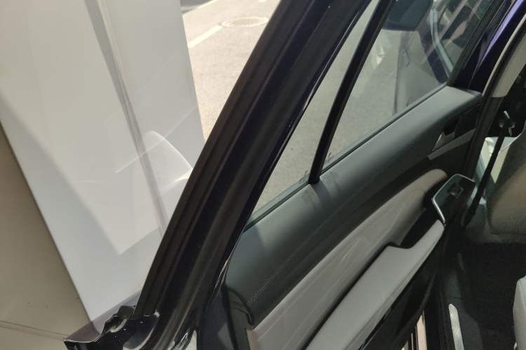 Used Volkswagen ID.6 X 2022 Smart Enjoyment Long-Range Edition Left Rear Door Interior