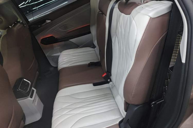 Used Volkswagen ID.6 X 2022 Intelligent Long-Range Version Left Rear Seat