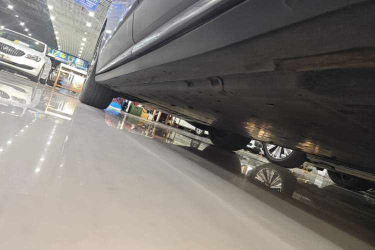 Used Volkswagen ID.6 X 2022 Intelligent Long-Range Version Left Side Sill