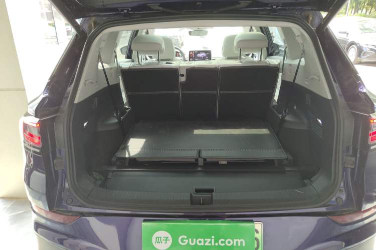 Used Volkswagen ID.6 X 2022 Smart Enjoyment Long-Range Edition Trunk