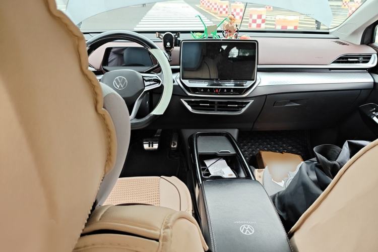 Used Volkswagen ID.6 X 2022 Smart Enjoyment Long-Range Edition Center Console