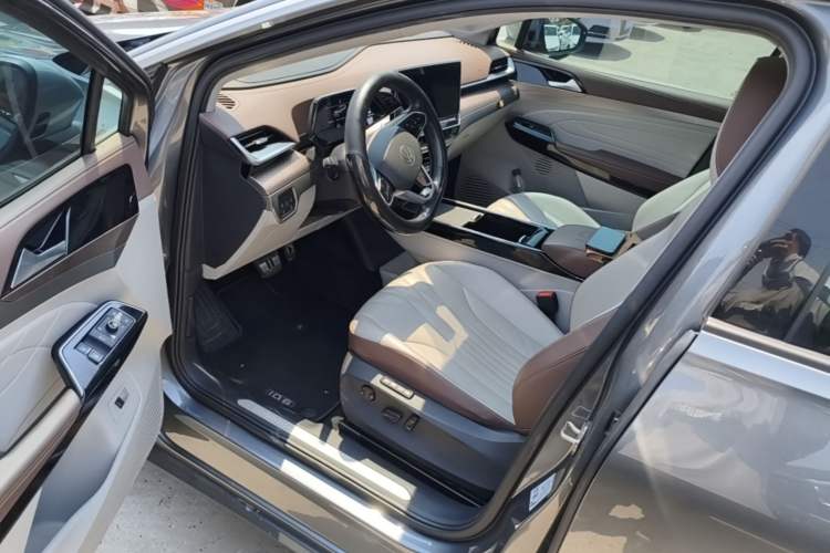 Used Volkswagen ID.6 X 2022 Smart Enjoyment Long-Range Edition Driver Seat
