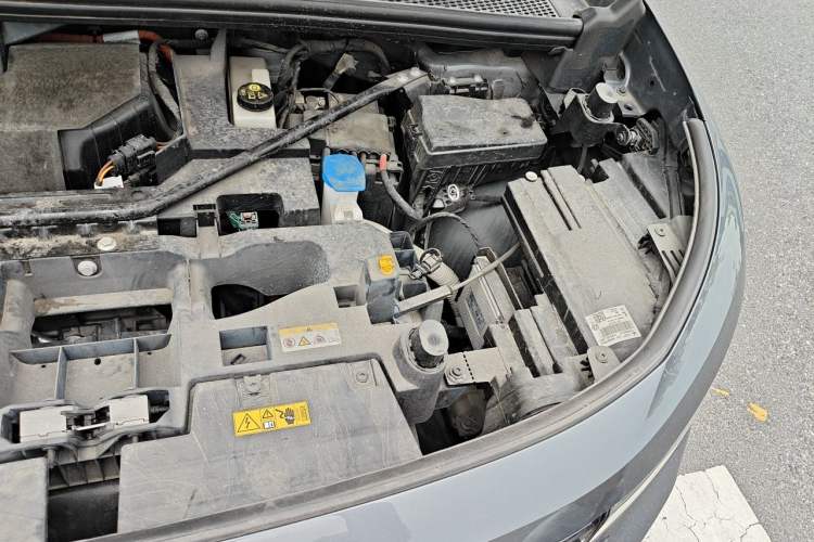 Used Volkswagen ID.6 X 2022 Smart Enjoyment Long-Range Edition Engine Bay Left