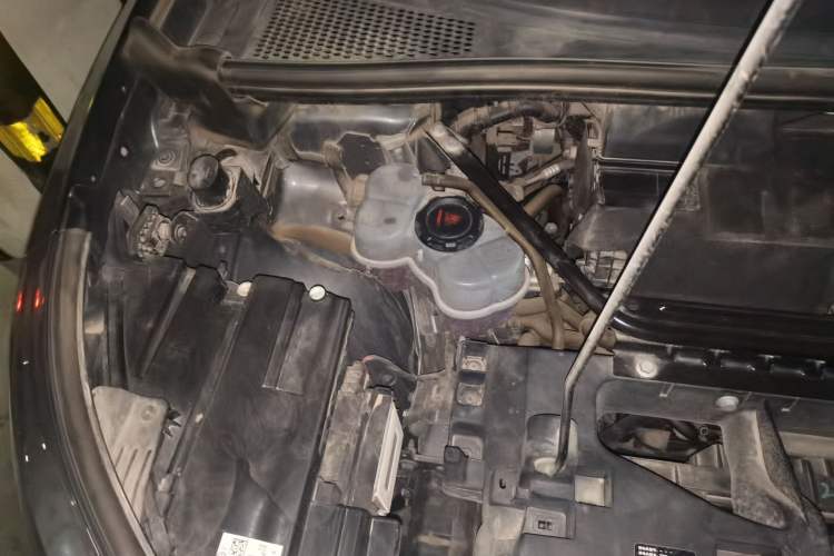 Used Volkswagen ID.6 X 2022 Intelligent Long-Range Version Engine Bay Right
