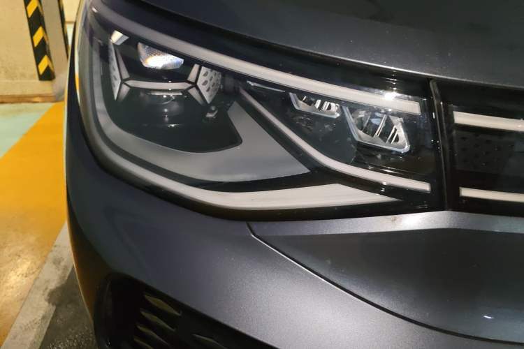 Used Volkswagen ID.6 X 2022 Pure Edition Exterior 6