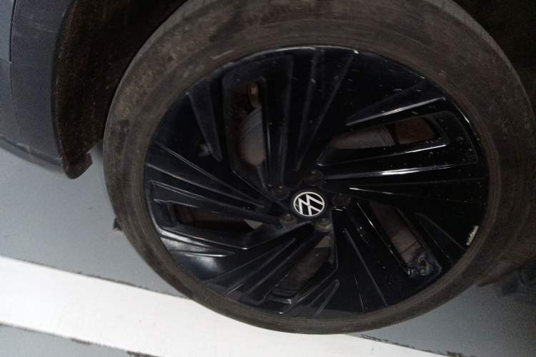 Used Volkswagen ID.6 X 2022 Intelligent Long-Range Version Exterior 8