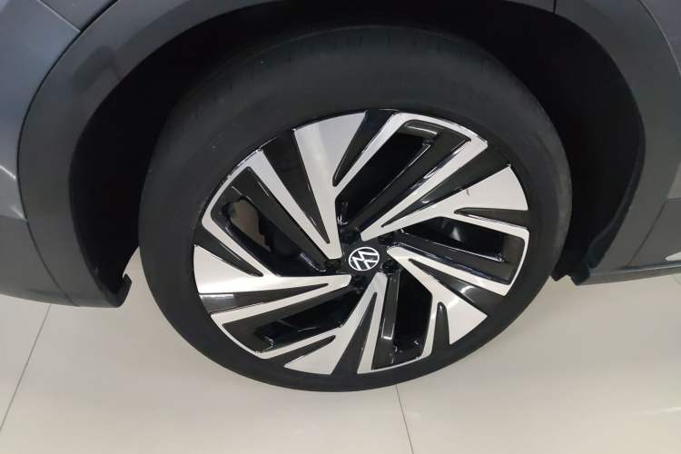 Used Volkswagen ID.6 X 2022 Kinergy Four-Wheel Drive Edition Exterior 8